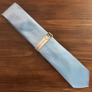 NWT Geoffrey Beene Light Blue Tie
